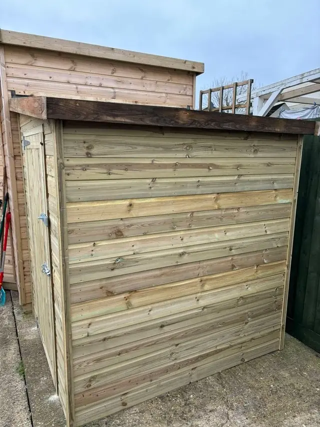 Tongue-and-groove shed side wall