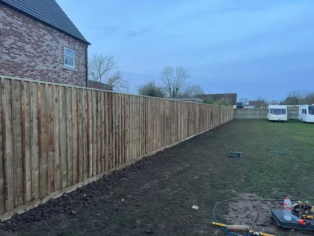 Long boundary fence