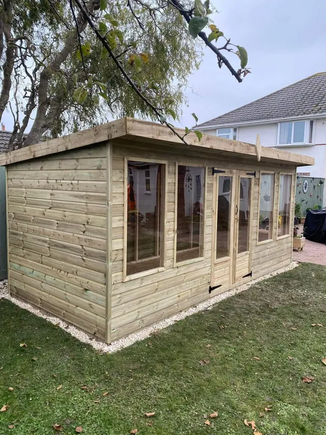 Custom sheds & garden rooms