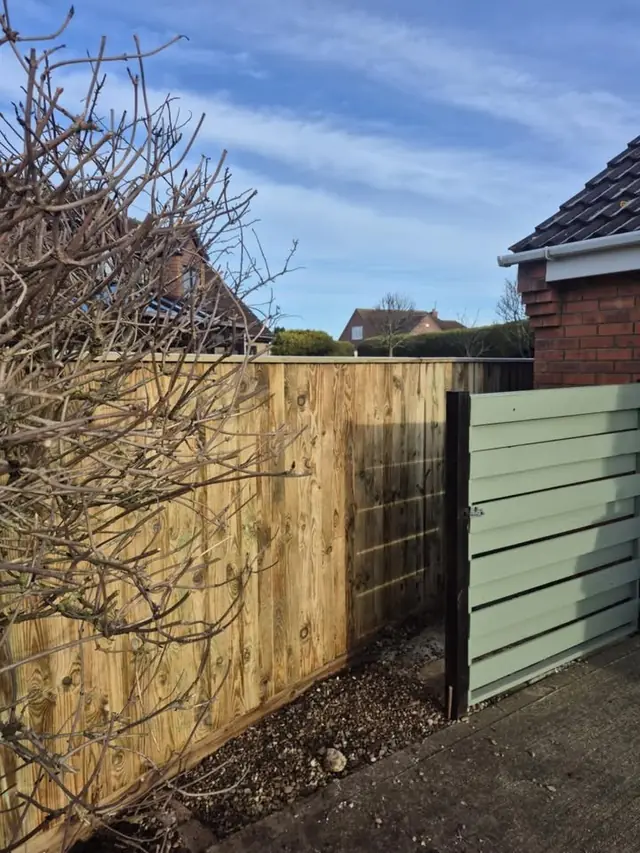 Fence panels between gardens